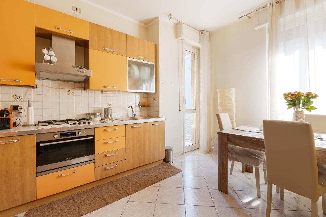Udine M2 Balcony Apt Apartment Milan Luaran gambar