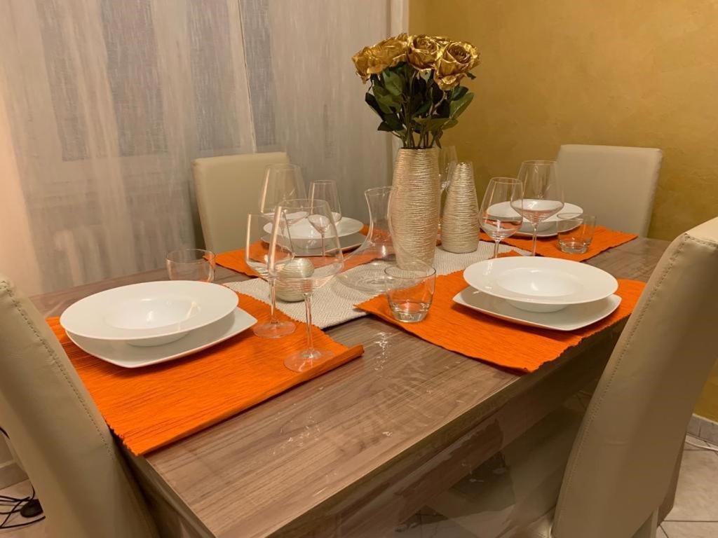 Udine M2 Balcony Apt Apartment Milan Luaran gambar